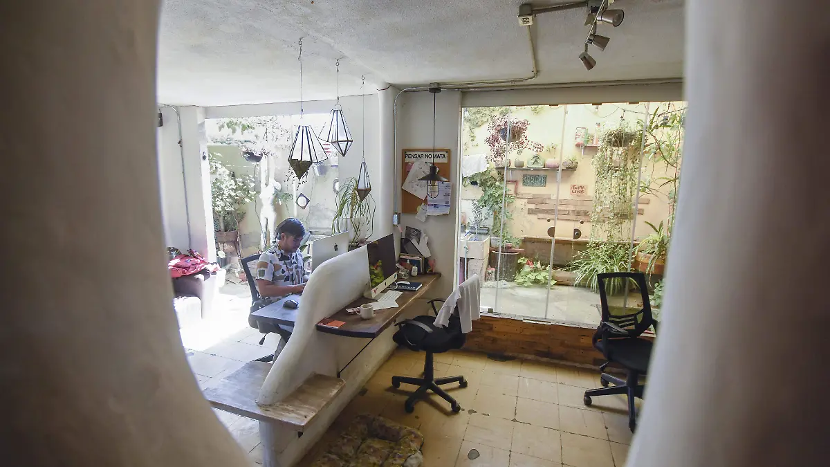 GOS_BASE LUNAR_Donna Oliveros