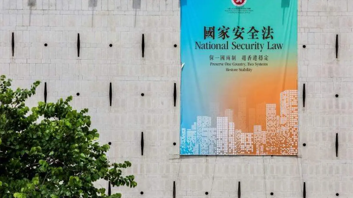 China impone restricciones a estadounidenses