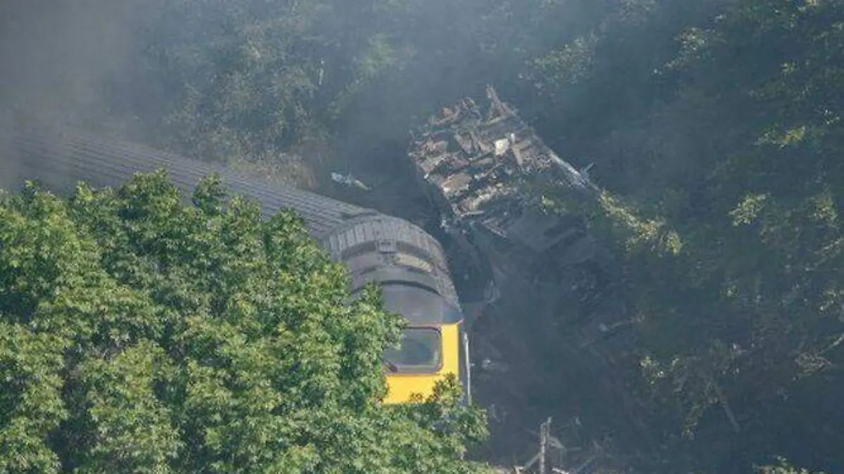 tren-descarrilado-Escocia_16513266
