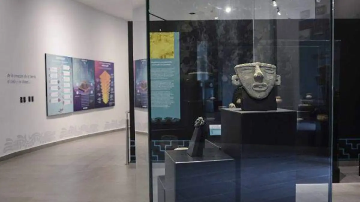 PRINCIPAL PIRAMIDE_PUEBLITO_MUSEO_DONNA_10