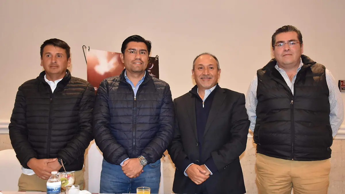 LOS ORGANIZADORES