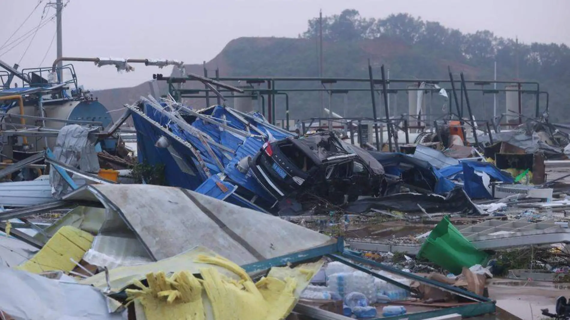 Tornado-China-AFP