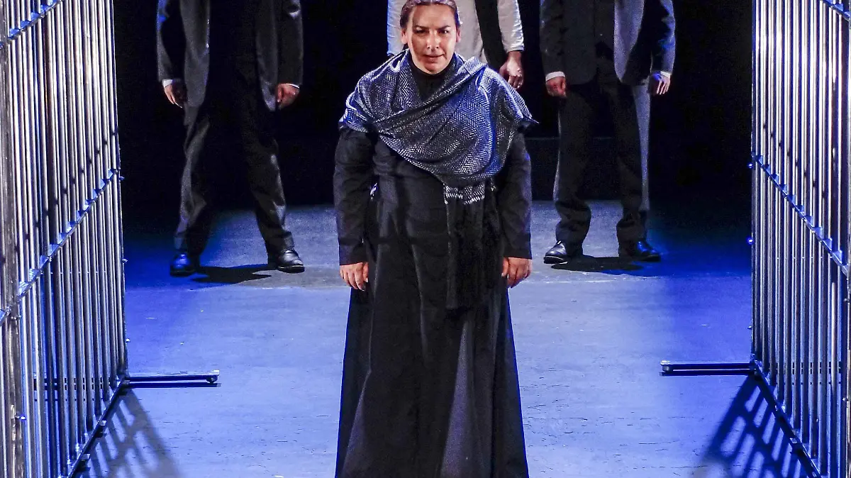 GOS_DERROTA LUMINOSA_ATABAL