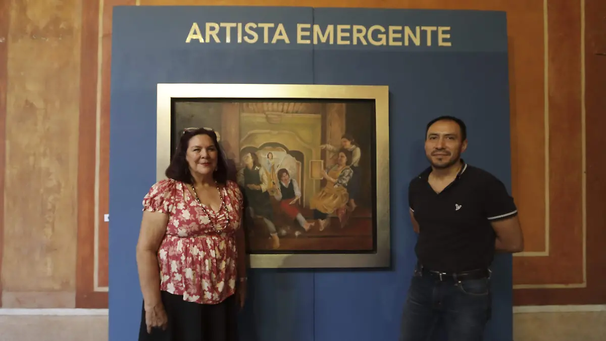 Kila junto a su maestro Jonathan Olvera