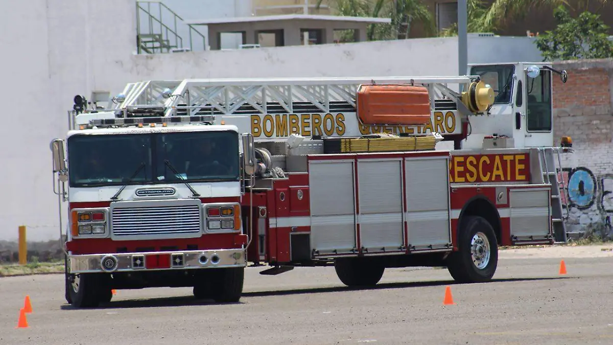 BOMBEROS