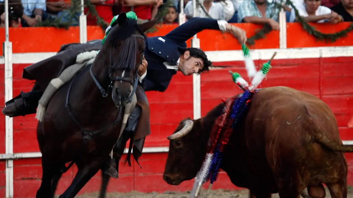 Corrida_de_Toros-2