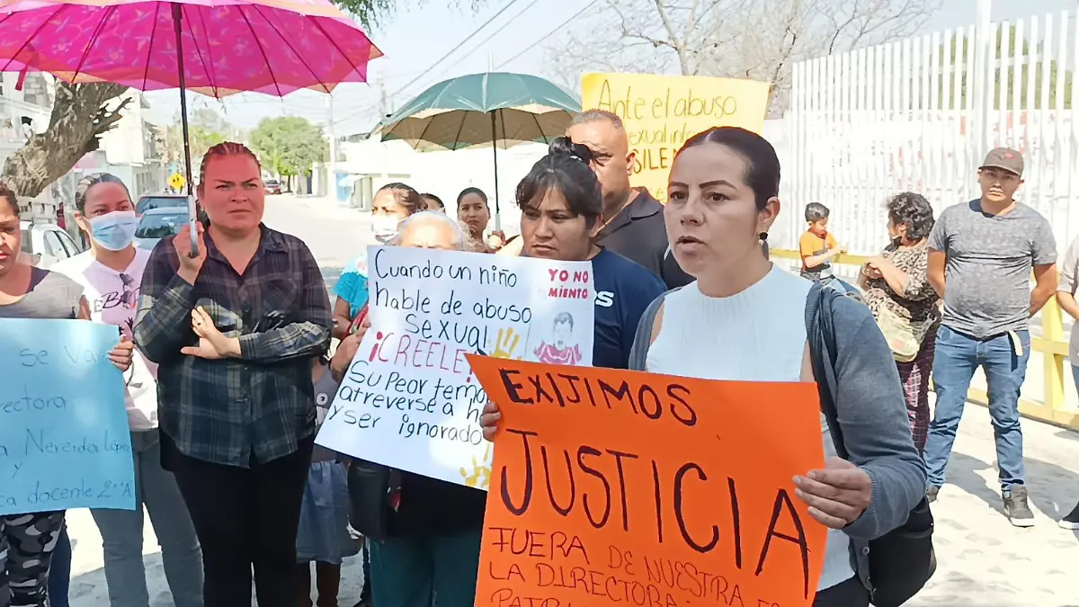 denuncia padres de familia