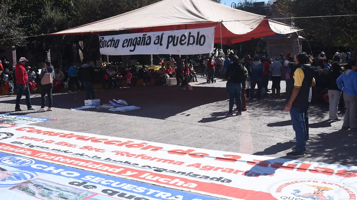 REGRESA LA MANIFESTACIÓN
