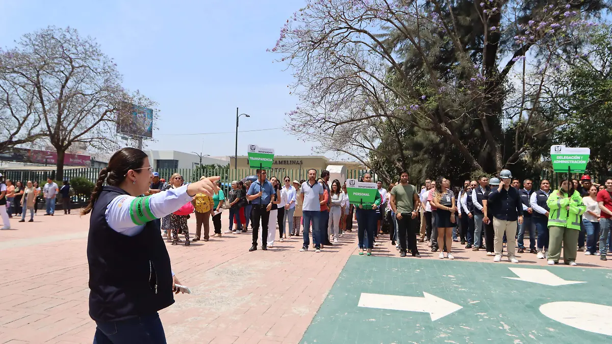 CIENTOS PARTICIPARON