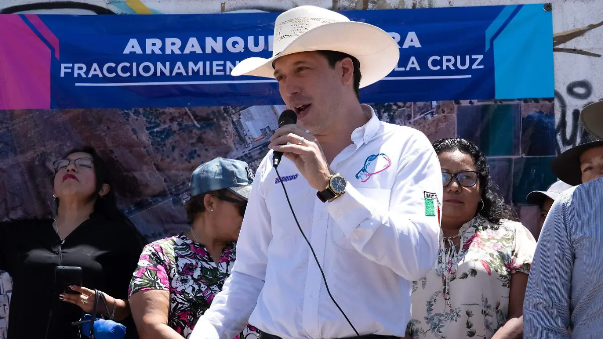 GOBIERNO TIENE