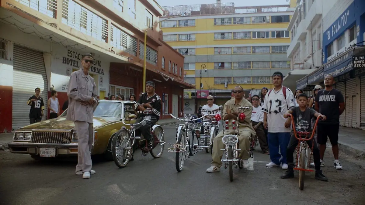 Still 7
