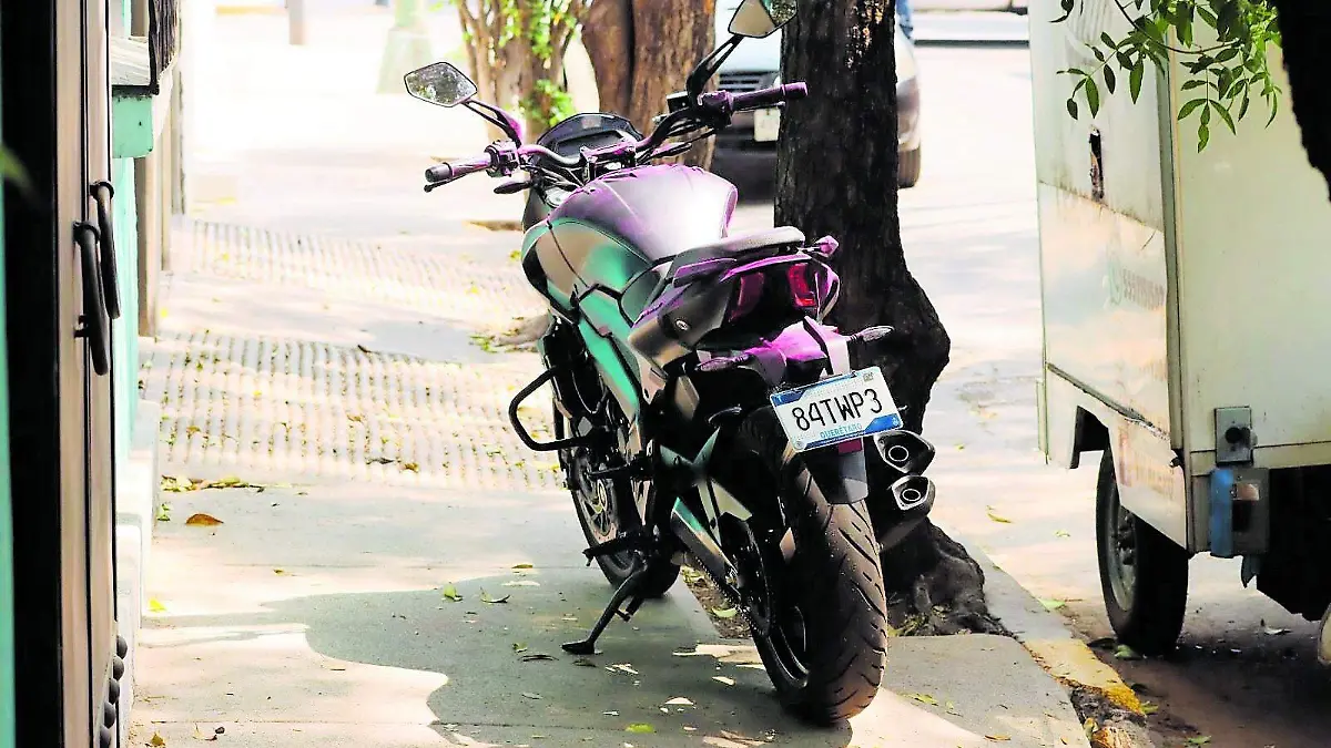 moto_CMYK