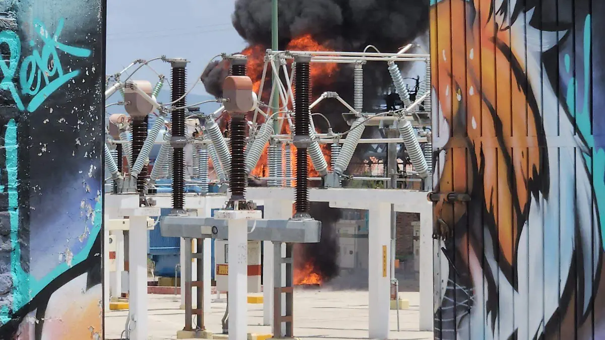 Explota transformador 2