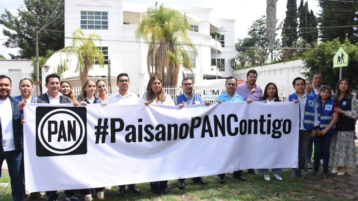 Protesta PAN ante Instituto Nacional de Migracion