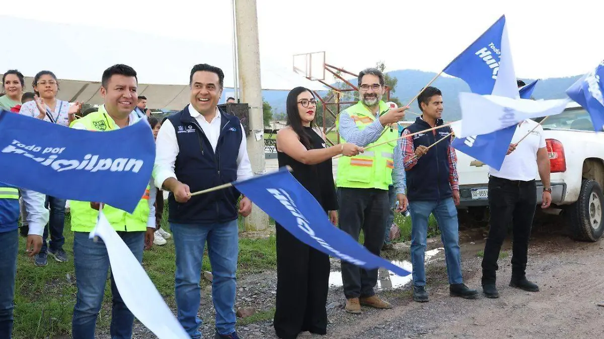 Arreglo de calles en Huimilpan