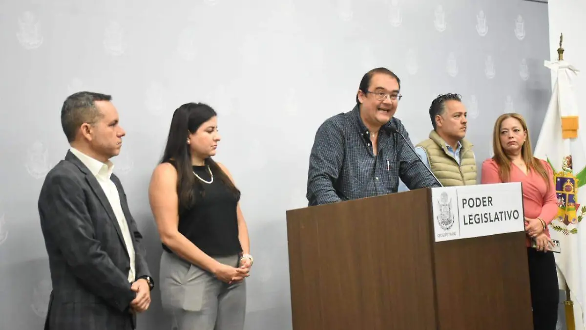 Guillermo Vega dijo que se turnara al pleno la Ley Kuri sin cambios