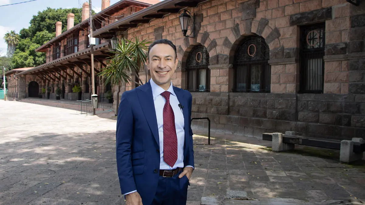 ARTURO MAXIMILIANO_MM_9