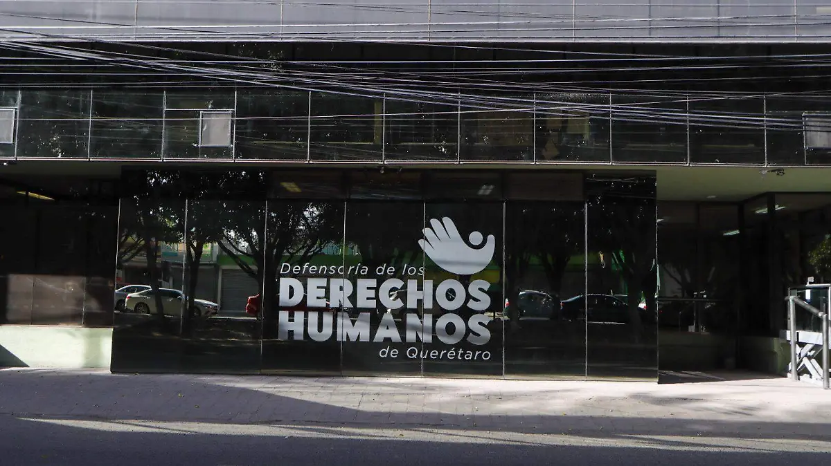 LA DEFENSORIA DE LOS DRECHOS