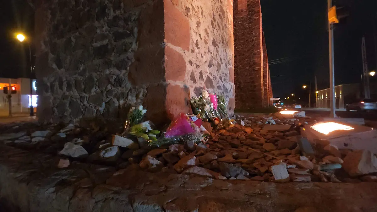 Ofrenda en memoria de Mitzi y Martín 2