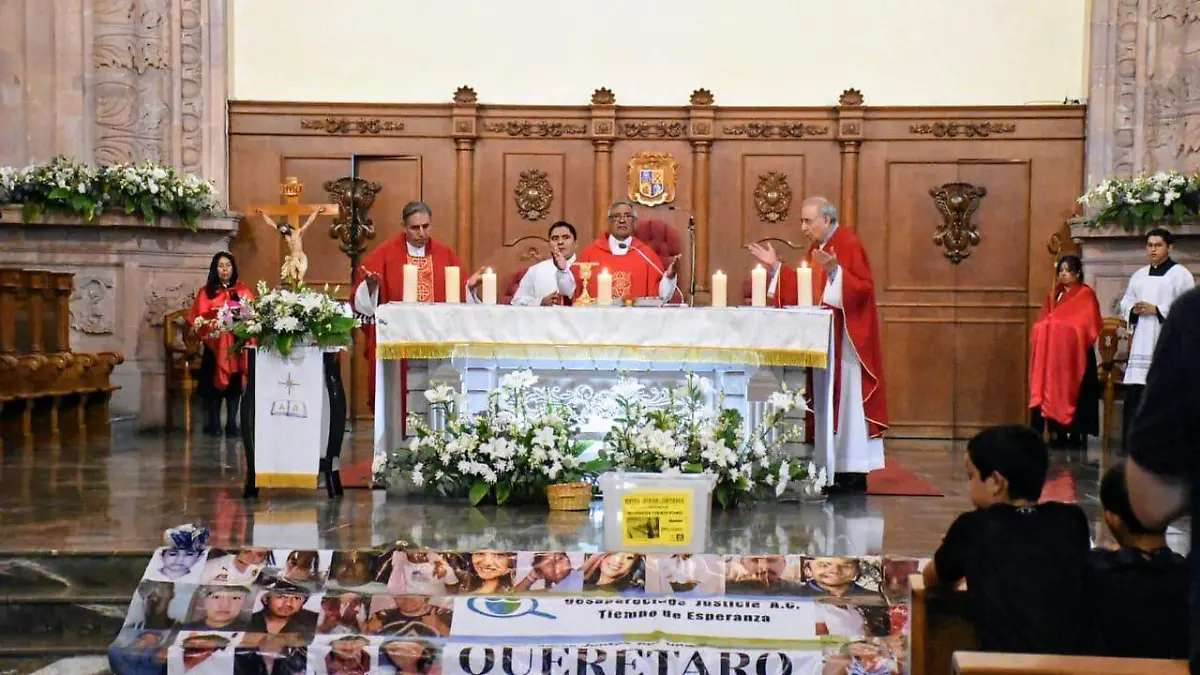 La misa del colectivo Desaparecidos