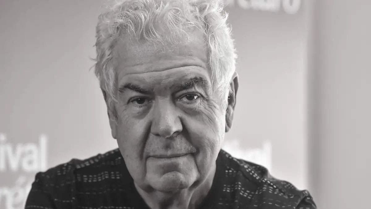 GO_LOL TOLHURST