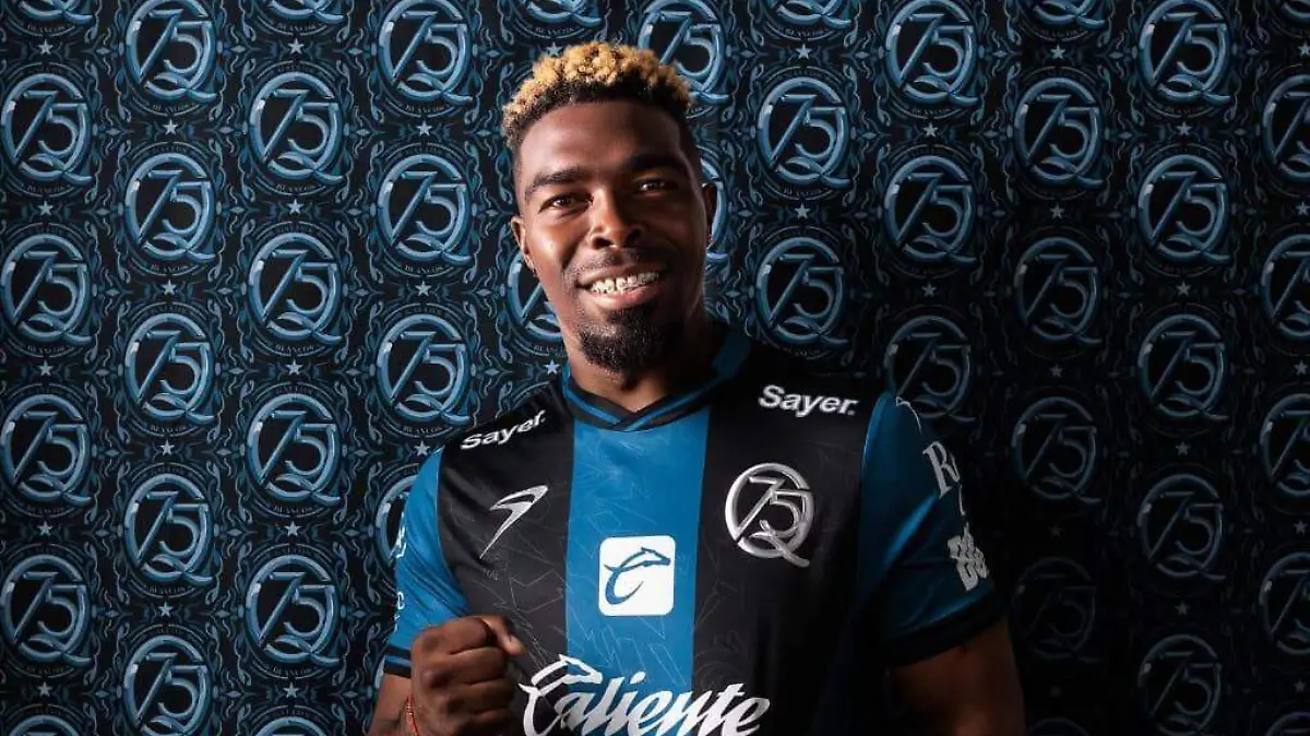 Carcelén es el otro jugador ecuatoriano que defenderá la playera de Gallos