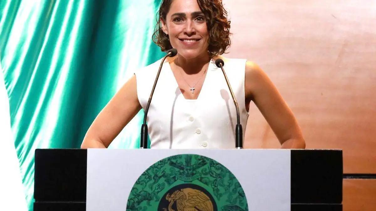 LA DIPUTADA FEDERAL
