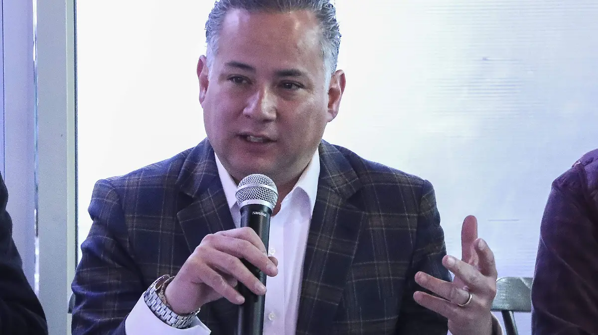 SANTIAGO NIETO