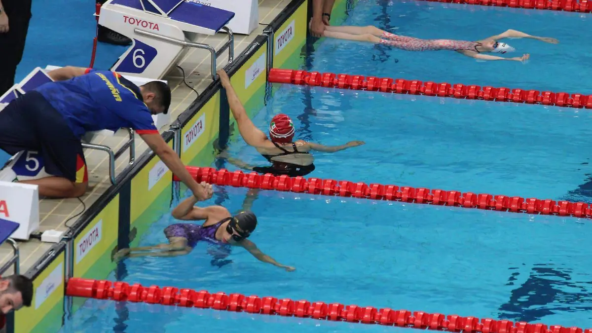 Paty Valle compitió en Singapur, logro un tercer lugar