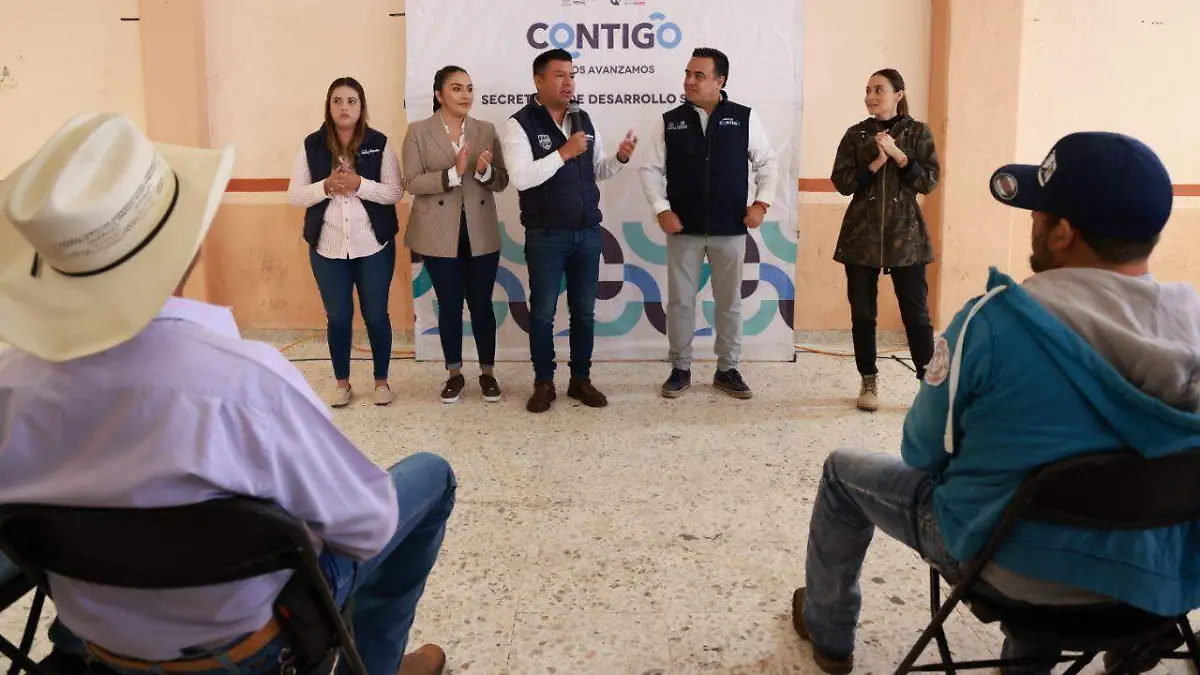 71_273_49386_395034489_07_10_25__Apoyan_a_familias_de_Huimilpan_con_la_Tarjeta_Contigo__21