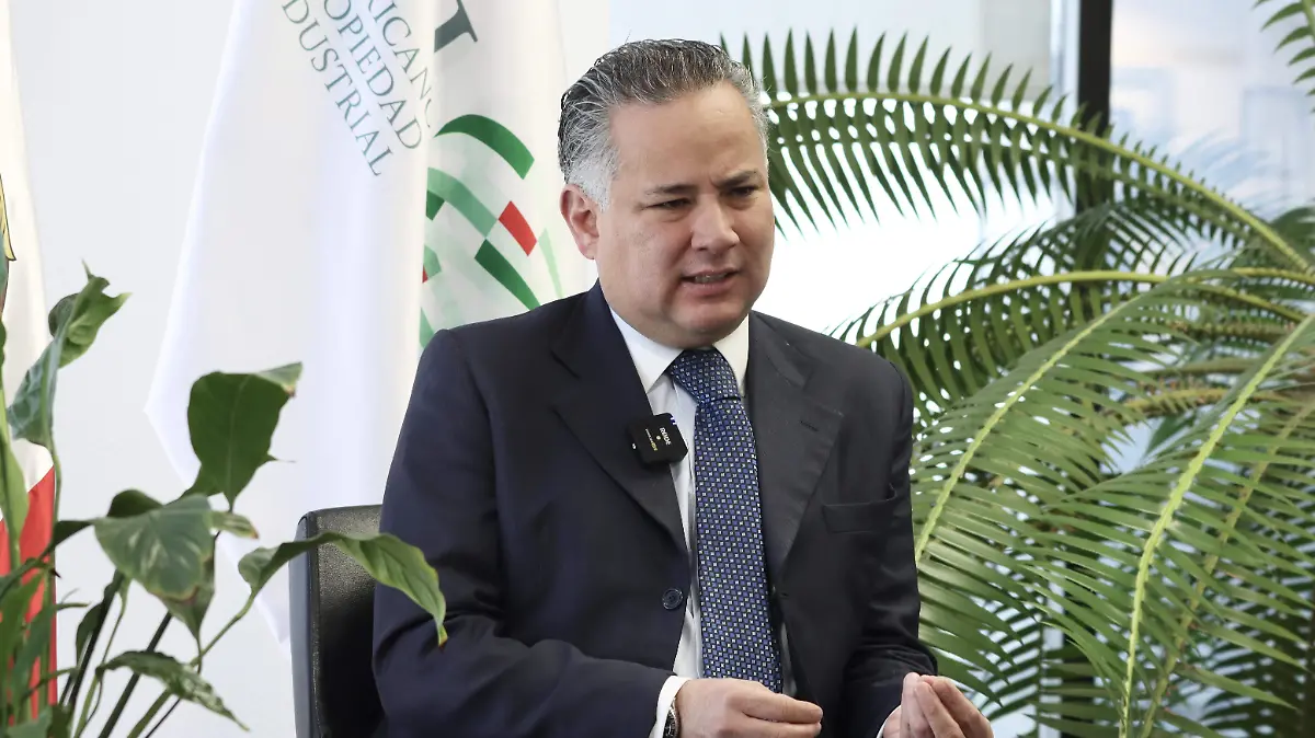 SANTIAGO NIETO