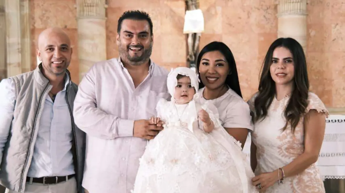 Ivan Orozco Gerardo Parra Fatima Parra Patzy Moran Paola Hernandez