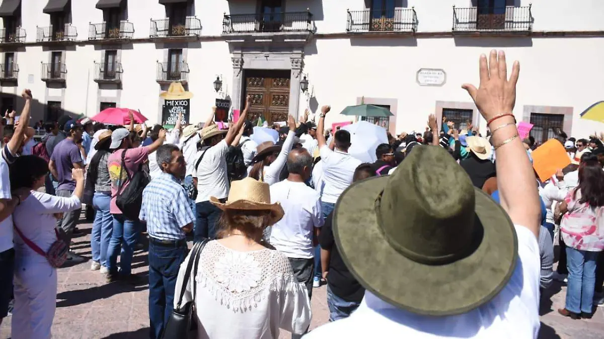 Manifestación Plaza de Armas 1