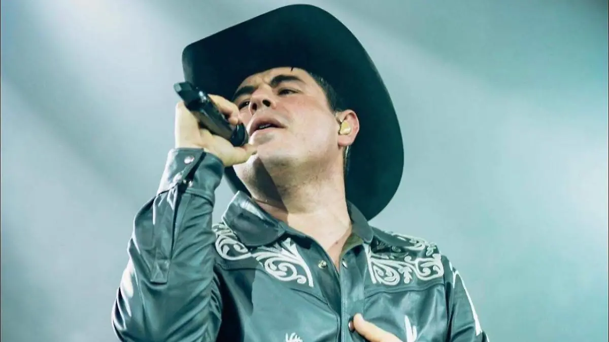 ee302292-453e-4520-9682-afbe27d518f3