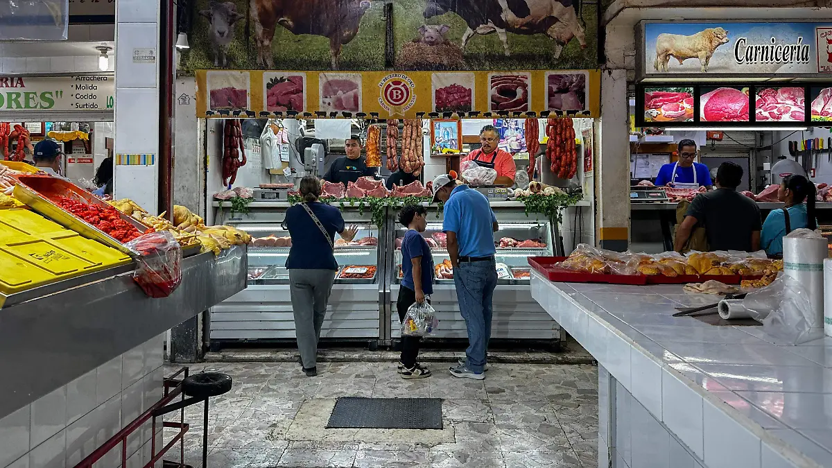 251123_RECORRIDO COMPRAS NAVIDEÑAS MERCADO ESCOBEDO_IS-11