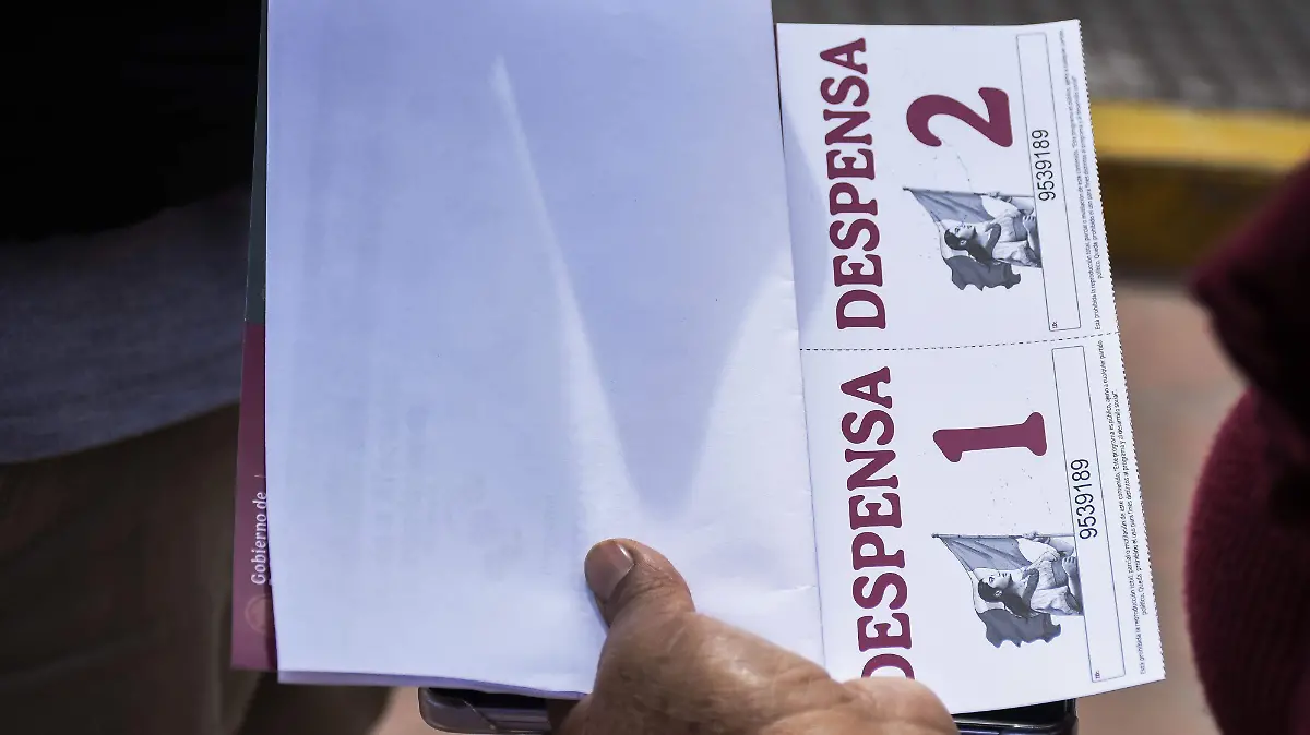 LA ENTREGA DE APOYOS