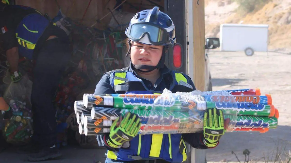 MATERIAL PIROTECNICO