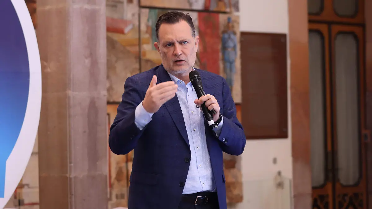 250707_MAURICIO KURI_IS-1 (1)