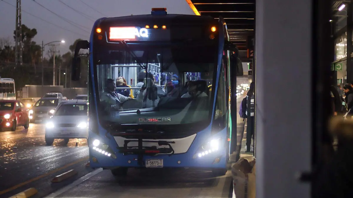 240227_APERTURA CARRIL CONFINADO QROBUS 5 DE FEBRERO_IS-02