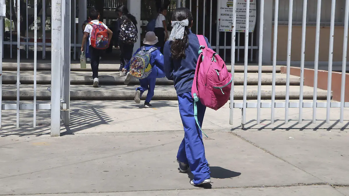 250327_ENTRADA DE NIÑOS A LA ESCUELA__IS_7