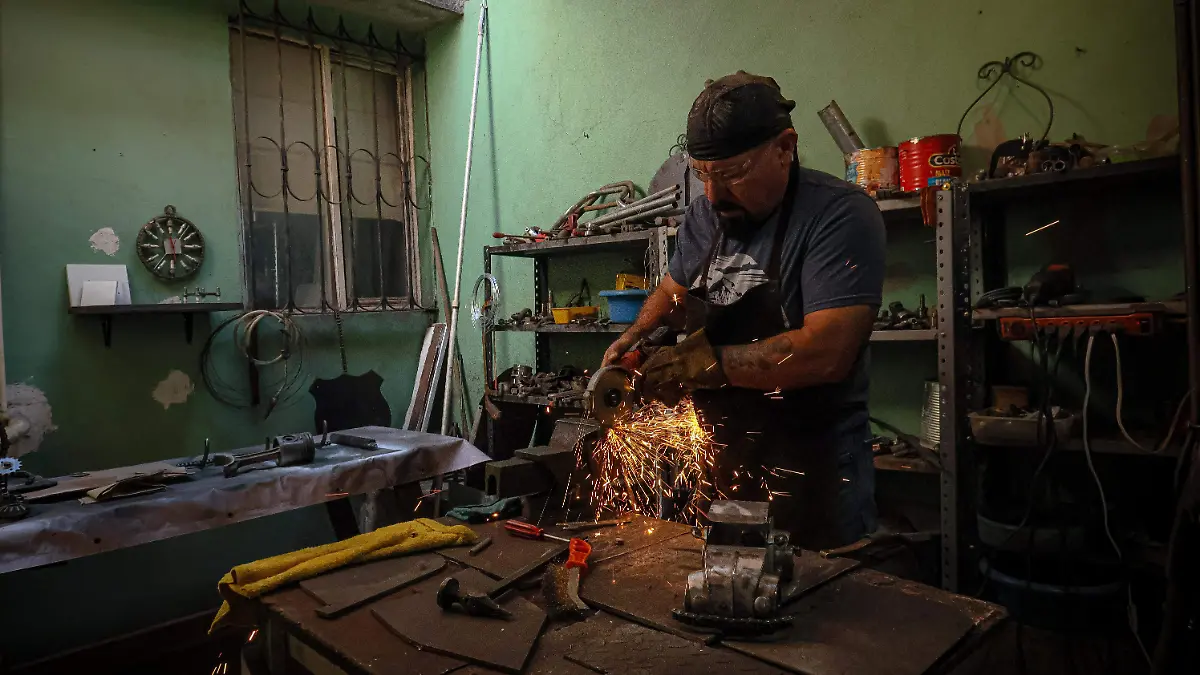 260124_La Mirada, artesanías mecánicas _ motociclista_Gerardo Tavarez_1