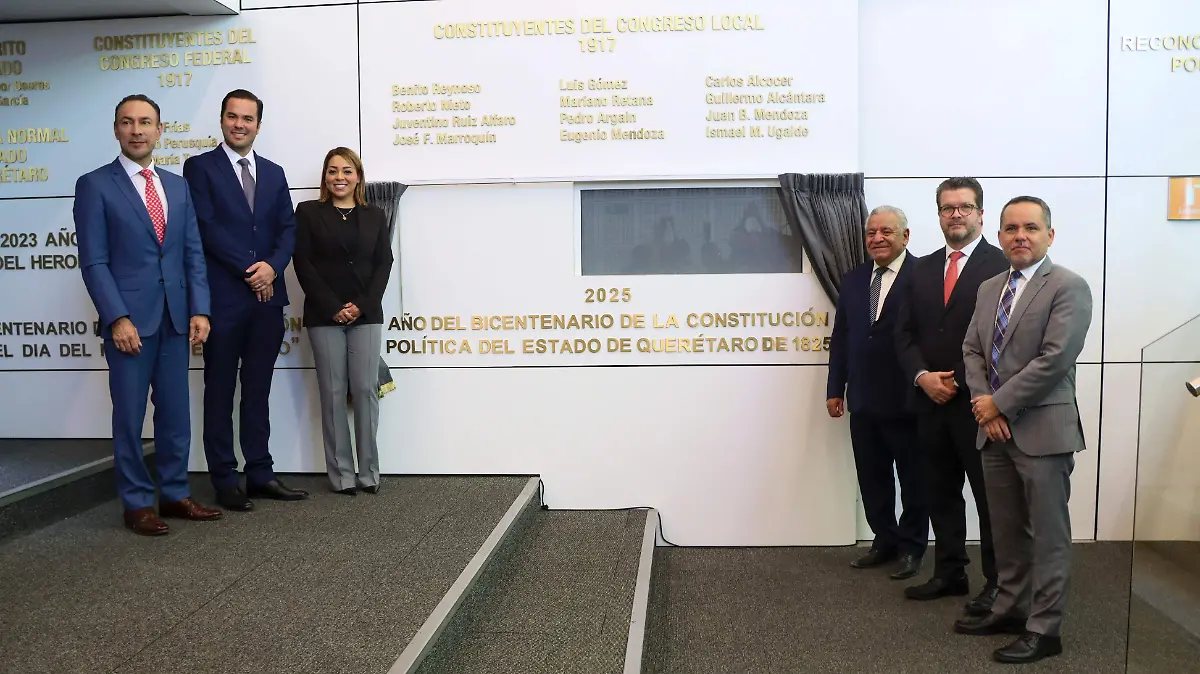 LA LEGISLATURA DEVELO