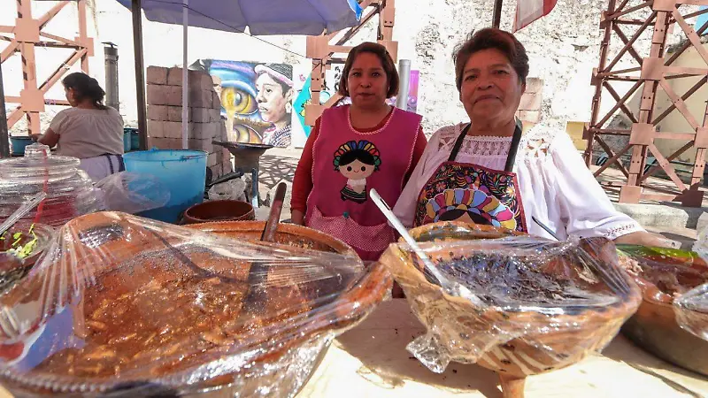 SIETE CAZUELAS