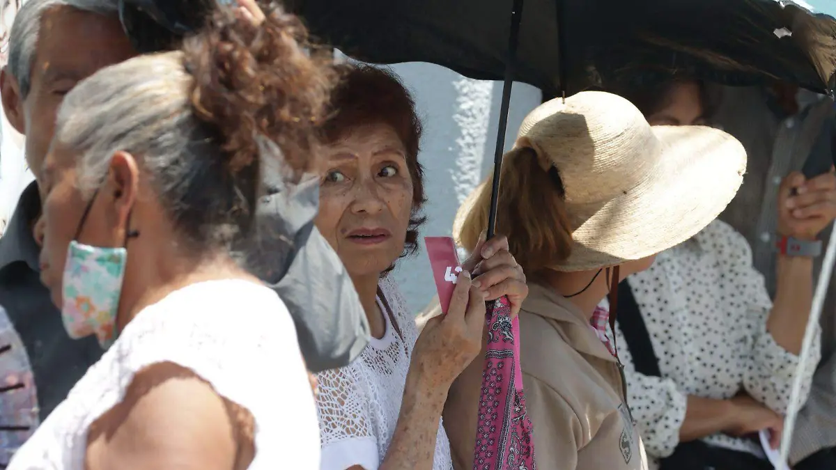 f74bacf6-f0f0-4f44-bff1-710740469b3e