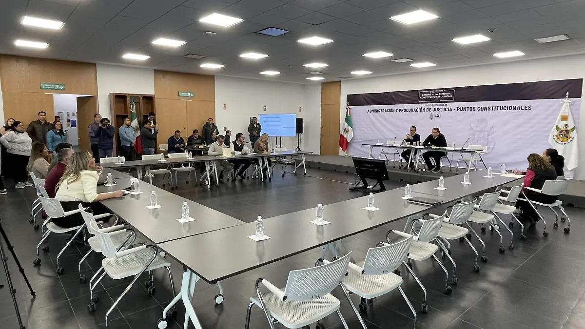 LA SESIÓN DE COMISIONES