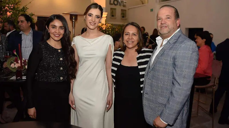 ANDREA DOMINGUEZ