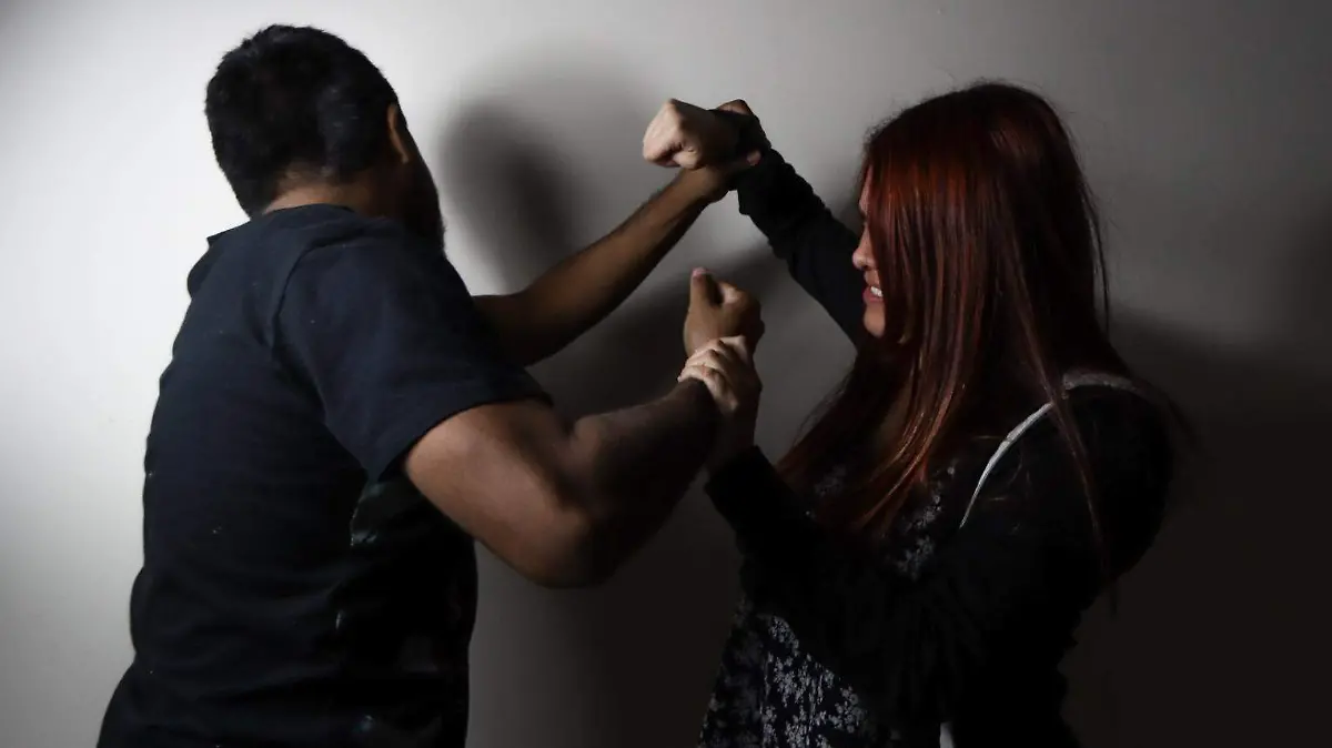 LA VIOLENCIA FAMILIAR