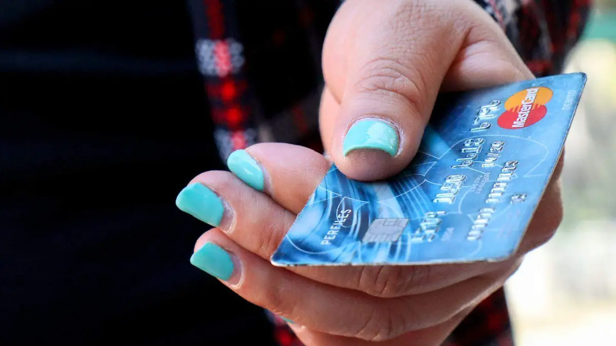 30566450-7013-402f-ae63-b998ec201e0e