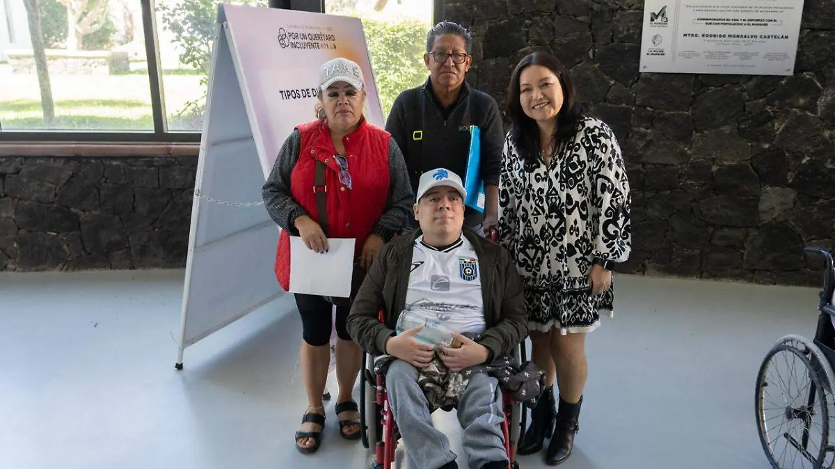 FUNCIONARIOS LOCALES