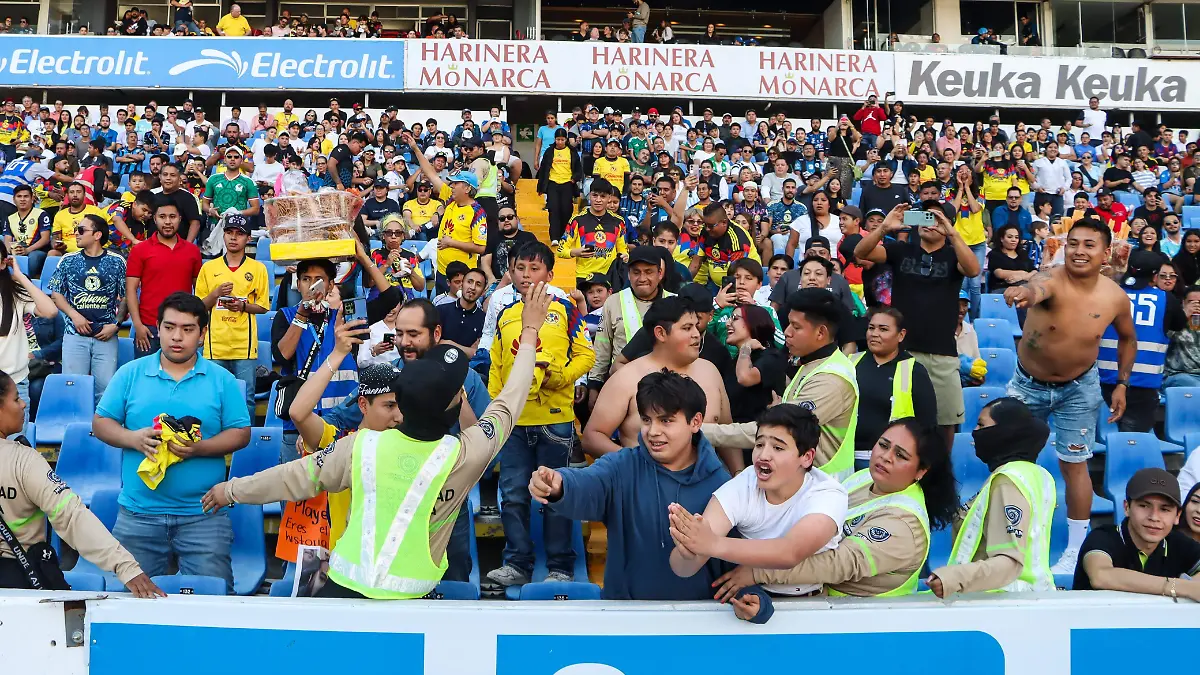 La afición americanista, acudió a apoyar a su equipo y salieron contentos por el triunfo